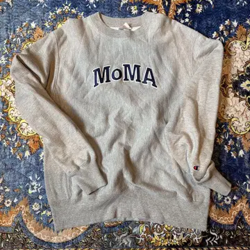 MoMA 로고 그레이 맨투맨