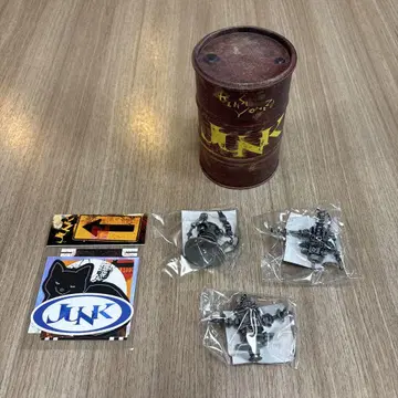 요네즈켄시 JUNK 스티커 가라쿠타군 가챠 구미 캔