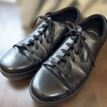Clarks 블랙 가죽 신발 10 UK