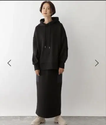 블랙 후디 스커트 셋업