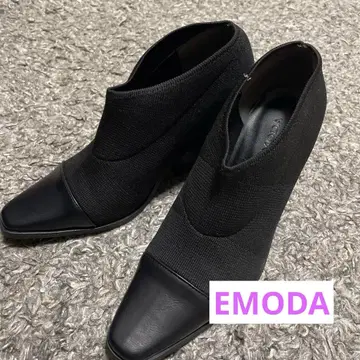 EMODA 블랙 타이트 니트 앵클부츠