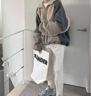 wee9s [ UNISEX ] 오버사이즈 보아 후디 블루종
