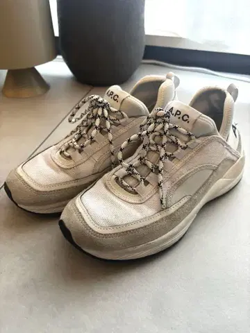 A.P.C. 스니커즈 38