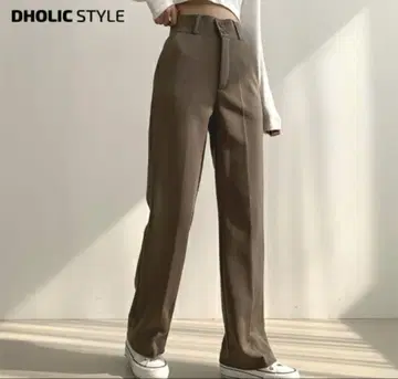 베이지 슬림핏 슬랙스 디홀릭