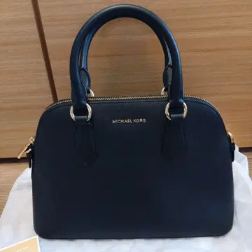 미사용 Michael Kors 가죽 숄더백 미디엄
