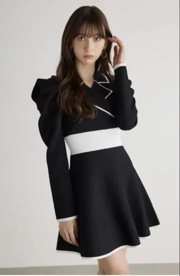 rienda 테일러드 컬러 미니 플레어 knit OP