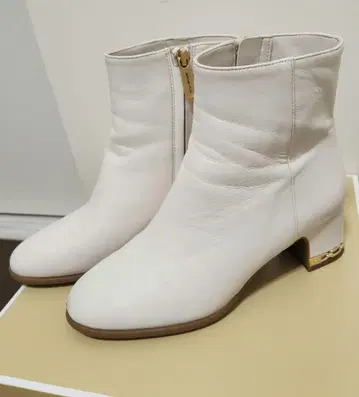 MICHAEL KORS JUNE FREX MID BOOTIE