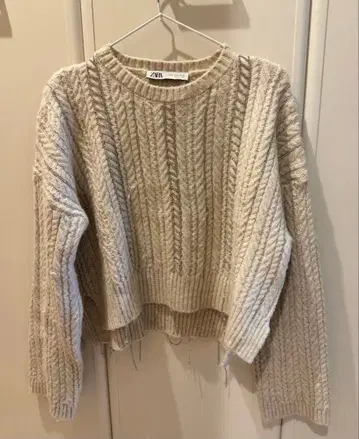 ZARA 큐빅 디자인 코드 니트 스웨터