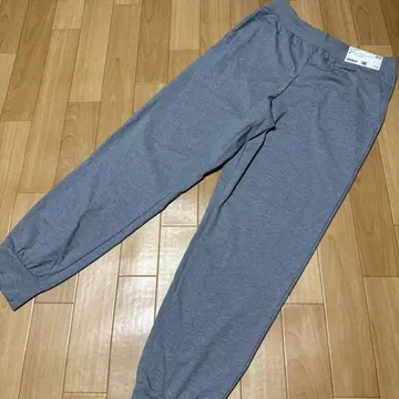 UNIQLO 울트라 스트레치 액티브 조거 팬츠 사이즈 M 그레이
