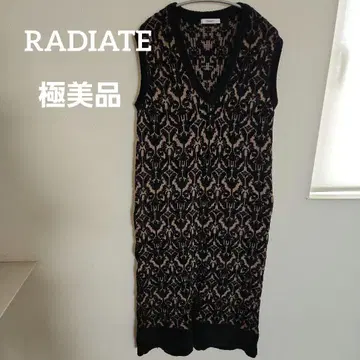 컨디션 최상 [ RADIATE ] V넥 슬리브리스 니트 콤비네이션 원피스