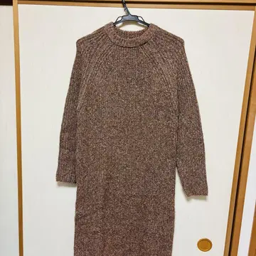 [ GU ] 브라운 계열 믹스 컬러 긴팔 니트 원피스. 지유, L