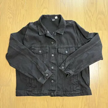 블랙 데님 자켓 백 프린트