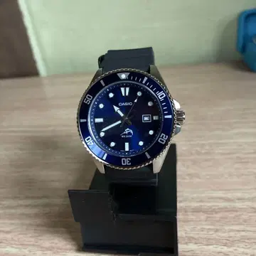 CASIO 다이버 워치 200m 방수