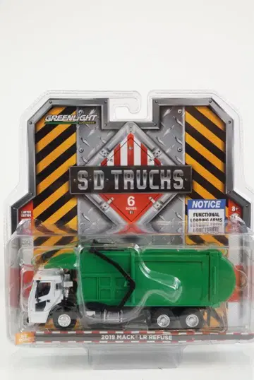 GREENLIGHT 2019 MACK LR REFUSE