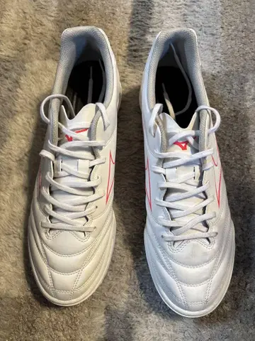 박스 없음 Mizuno 축구화 27.5cm 화이트/레드
