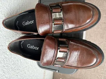 가버 브라운 가죽 로퍼