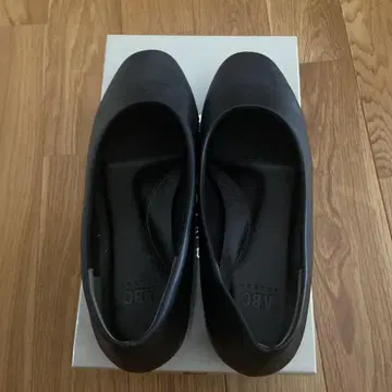 ABC마트 블랙 펌프스
