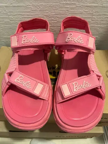 ZARA 바비 핑크 테크니컬 샌들 벨트 포함 38