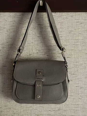 FURLA 가죽 숄더백 그레이