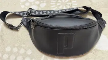 PUMA 블랙 바디백