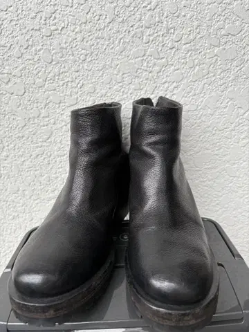 블랙 가죽 부츠