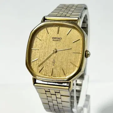 [ 작동 ] SEIKO 세이코 샤리오 7820-5210 골드