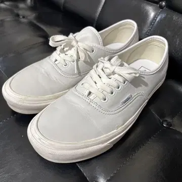새상품급 VANS 오센틱 44 DX 레더 스니커즈 28