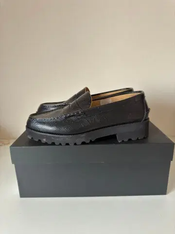 Kenford 블랙 로퍼 25.5cm