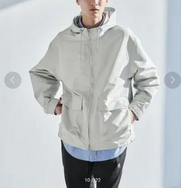 라이트 그레이 후드 부착 마운틴 후드티