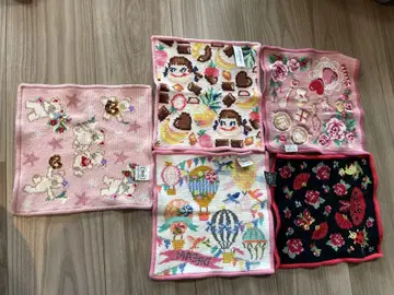 페이러 귀여운 자수 손수건 USED