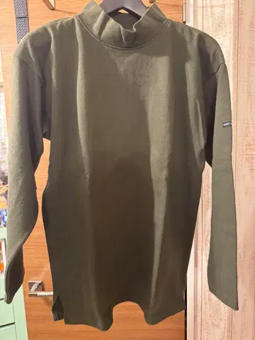 세인트 제임스 4 카키 모크넥 웨쌍 루즈 올리브