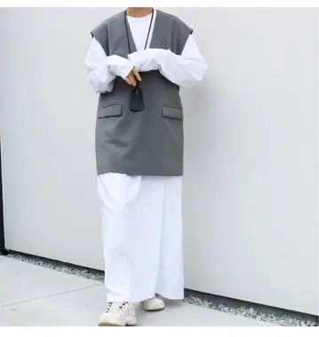 aere 그레이 V넥 슬리브리스 베스트