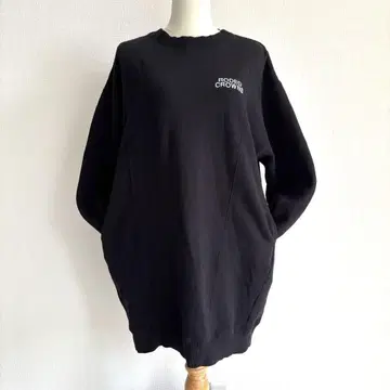RODEO CROWNS 블랙 맨투맨 넉넉한 기장 (기장 82cm)