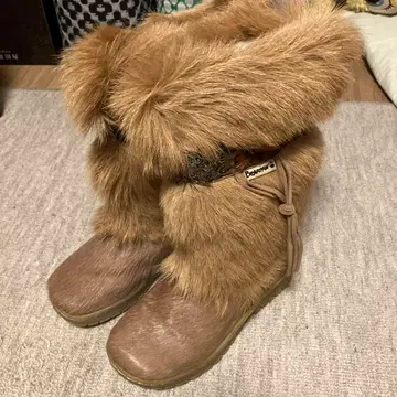bearpaw 퍼 달린 브라운 어그 부츠