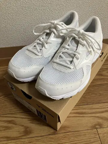 미즈노 맥시마이저 23 25.5cm 화이트 통학 러닝