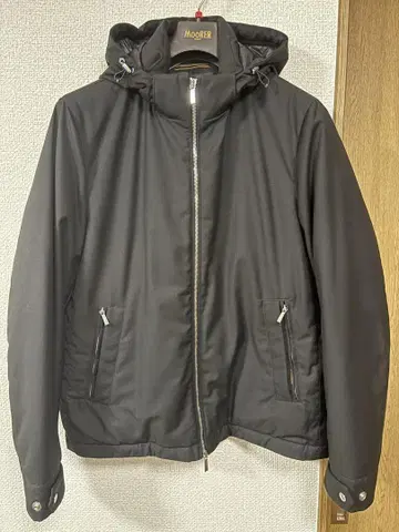 MOOKER 후드 부착 블랙 자켓