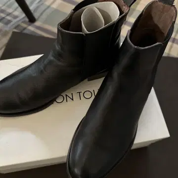 MARION TOUFET 블랙 사이드 고어 부츠