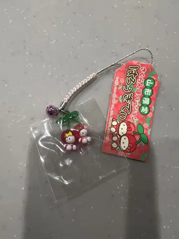 헬로키티 고토치 야마가타 한정판 체리 버전 스트랩
