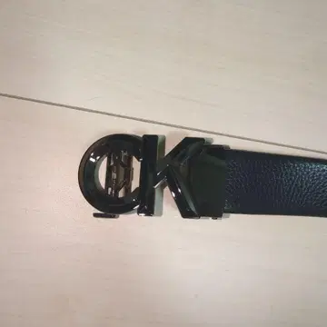 CK 블랙 가죽 벨트