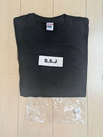 S.S.J 블랙 T셔츠 L사이즈