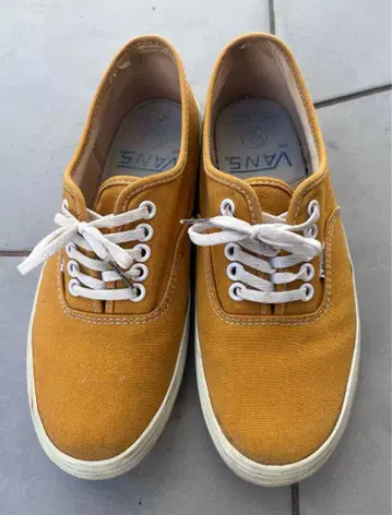 VANS 오센틱 뷰티&유스 별주