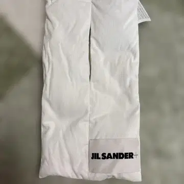 가격 인하 JIL SANDER+ 화이트 머플러 택 포함