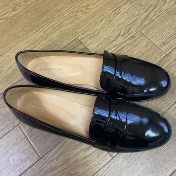 UNITED ARROWS 에나멜 로퍼 블랙