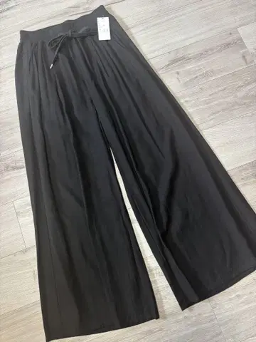 야마다야 블랙 와이드 팬츠 M 사이즈
