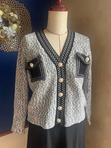 가디건 & 랜덤 플리츠 스커트