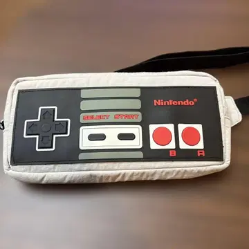 ZARA 콜라보 Nintendo 컨트롤러 숄더백