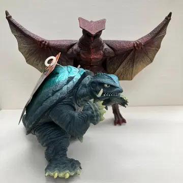 반다이 가메라 1996 소프트 비닐 가메라, 갸오스 세트