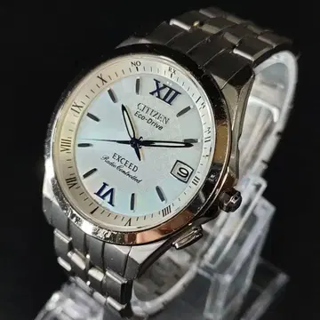 새상품급 CITIZEN 시티즌 엑시드 화이트 실버 솔라 남성용
