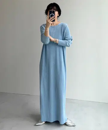 wee9s 슈퍼 스트레치 크루넥 원피스 미사용 새상품