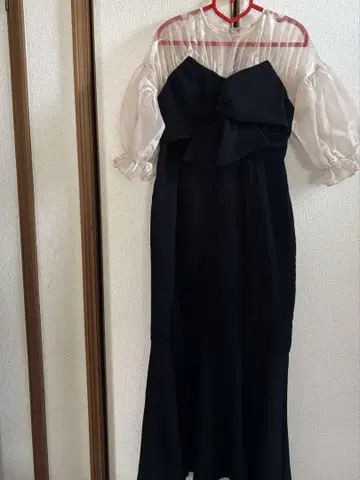 Acka. sheer puff dress (black)
